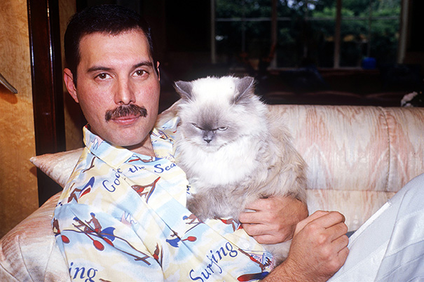 famous-historic-people-with-their-pets-cats-dogs-4