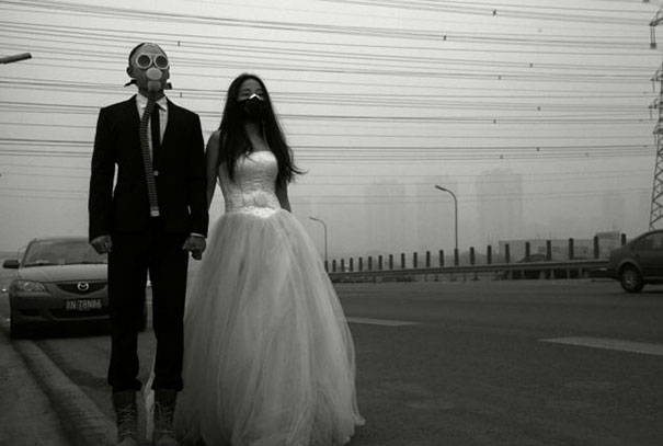 gas-masks-wedding-photography-beijing-china-7