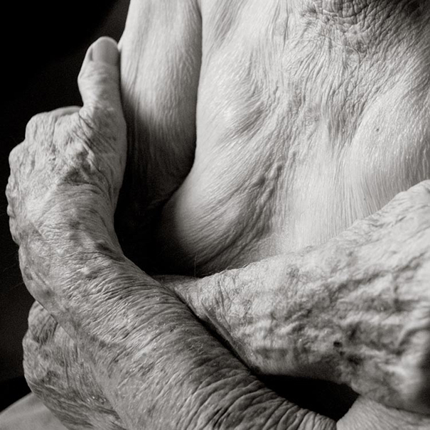 aged-human-body-100-years-old-centenarians-anastasia-pottinger-6