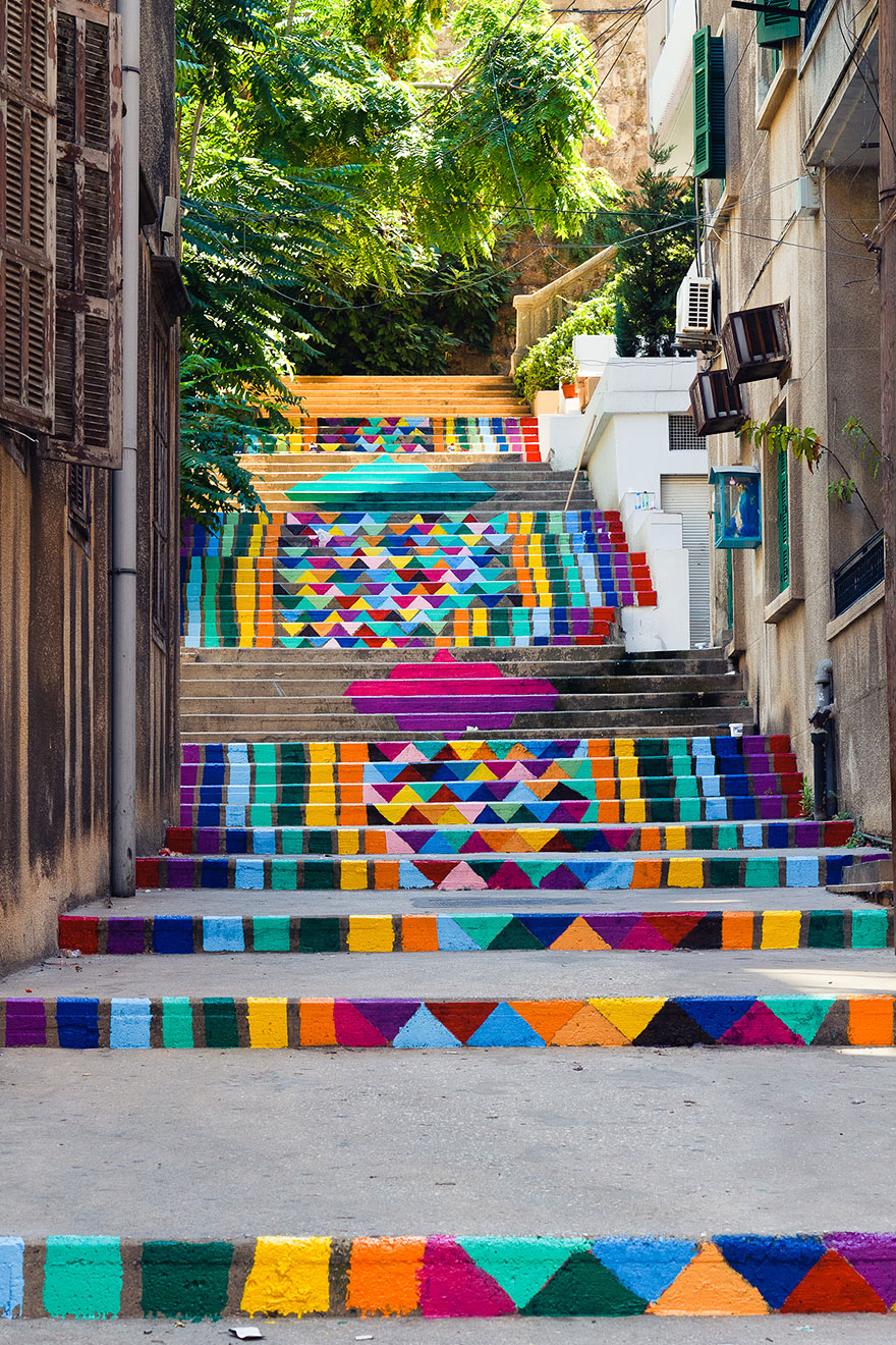 http://www.boredpanda.com/most-beautiful-steps-stairs-street-art/?image_id=creative-stairs-street-art-11-1.jpg