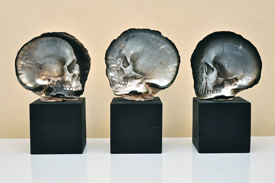 mother-of-pearl-shell-skull-carving-gregory-halili-10