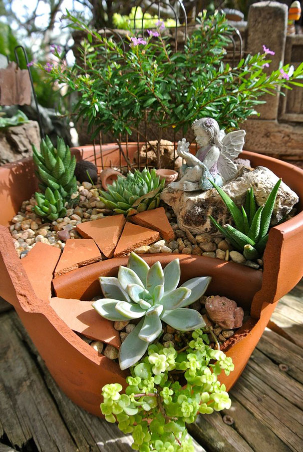 broken-pot-fairy-garden-17