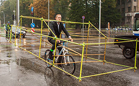 Latvian Cyclists Show How Much Space Bikes Save Latvian Cyclists Show How Much Space Bikes Save