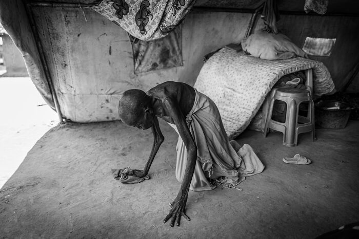Artist Documents The Harsh Realities Of The People Of South Sudan (20 Pics)