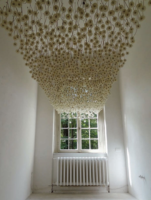2,000 Suspended Dandelions by Regine Ramseier