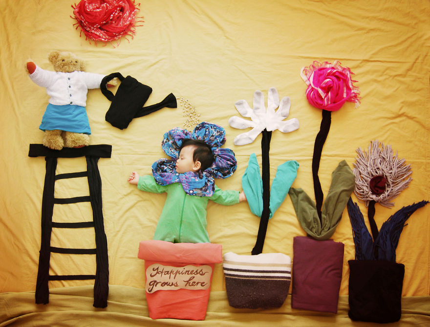 Creative Mom Turns Her Baby's Naptime Into Dream Adventures (Updated)