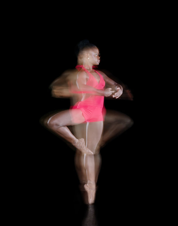 14 Long-Exposure Photographs Showing Ballet Dancers Slicing Through Space 14 Long-Exposure Photographs Showing Ballet Dancers Slicing Through Space