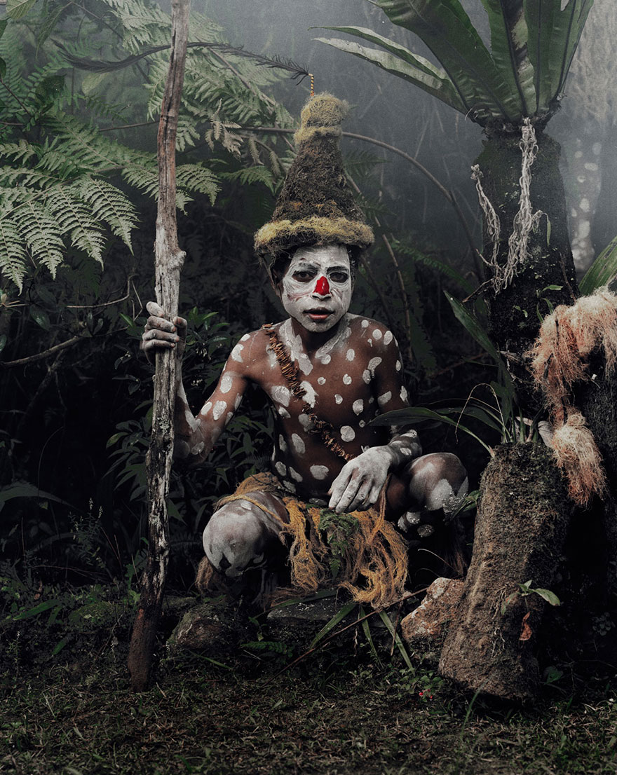 Stunning Portraits Of The World's Remotest Tribes Before They Pass Away (46 pics) Stunning Portraits Of The World's Remotest Tribes Before They Pass Away (46 pics)