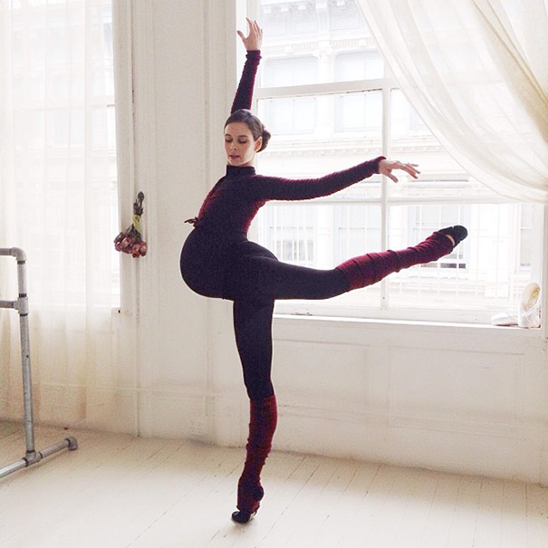 9-Months-Pregnant Ballerina Is Still Dancing (Updated)