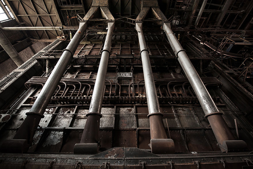 A Country Left In Ruins: Pictures Of Belgium's Abandoned Places (21 pics) A Country Left In Ruins: Pictures Of Belgium's Abandoned Places (21 pics)