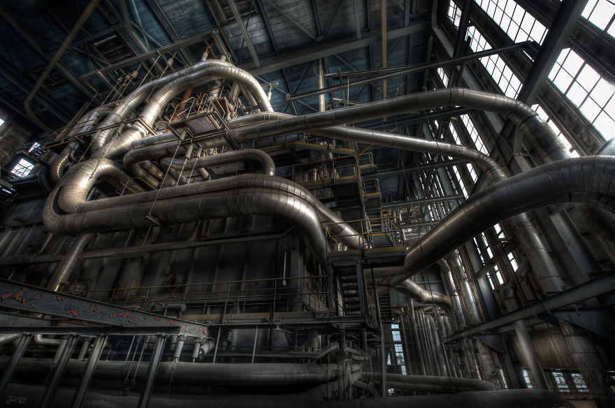 A Country Left In Ruins: Pictures Of Belgium's Abandoned Places (21 pics) A Country Left In Ruins: Pictures Of Belgium's Abandoned Places (21 pics)