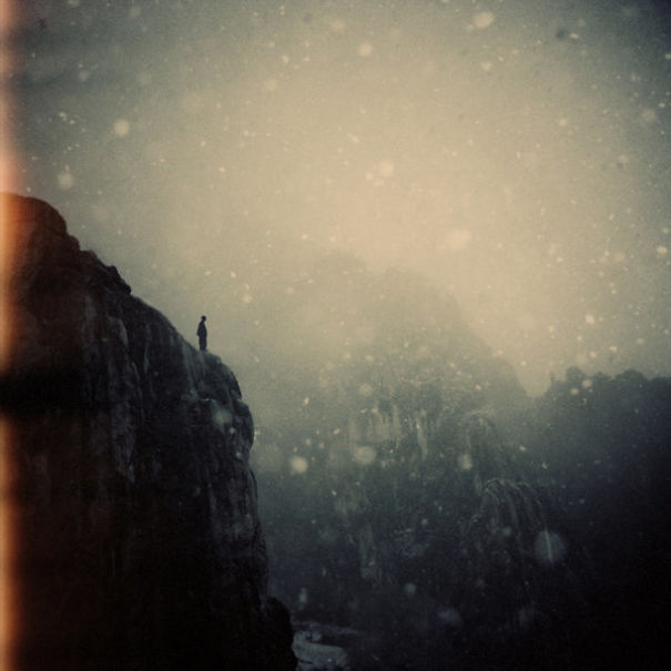 18 Surreal Photo-manipulations With Silhouettes