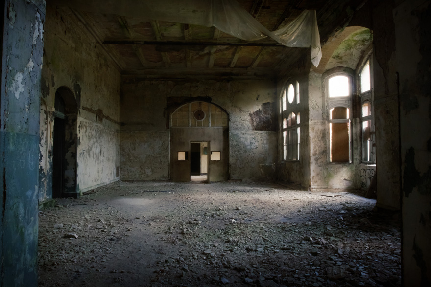 Hitler's Hospital: The Phantom Sanatorium