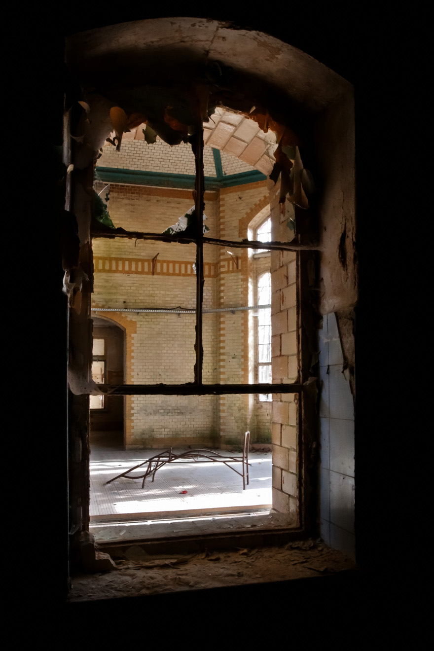 Hitler's Hospital: The Phantom Sanatorium Hitler's Hospital: The Phantom Sanatorium