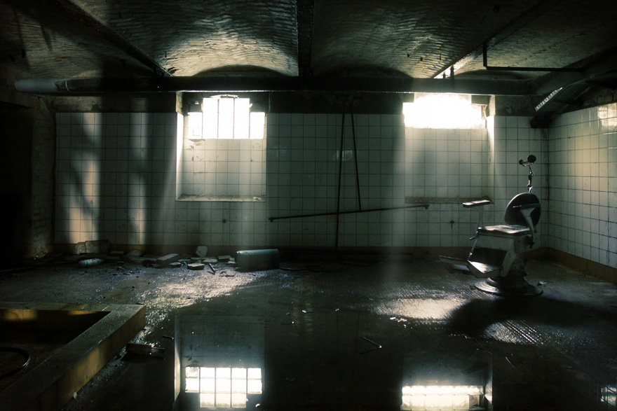 Hitler's Hospital: The Phantom Sanatorium Hitler's Hospital: The Phantom Sanatorium