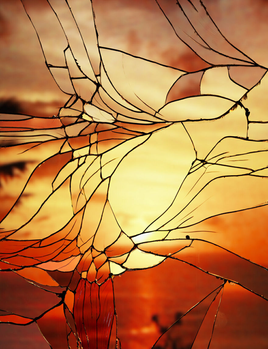 Artist Captures Stunning Sunsets In Reflections From A Broken Mirror Artist Captures Stunning Sunsets In Reflections From A Broken Mirror