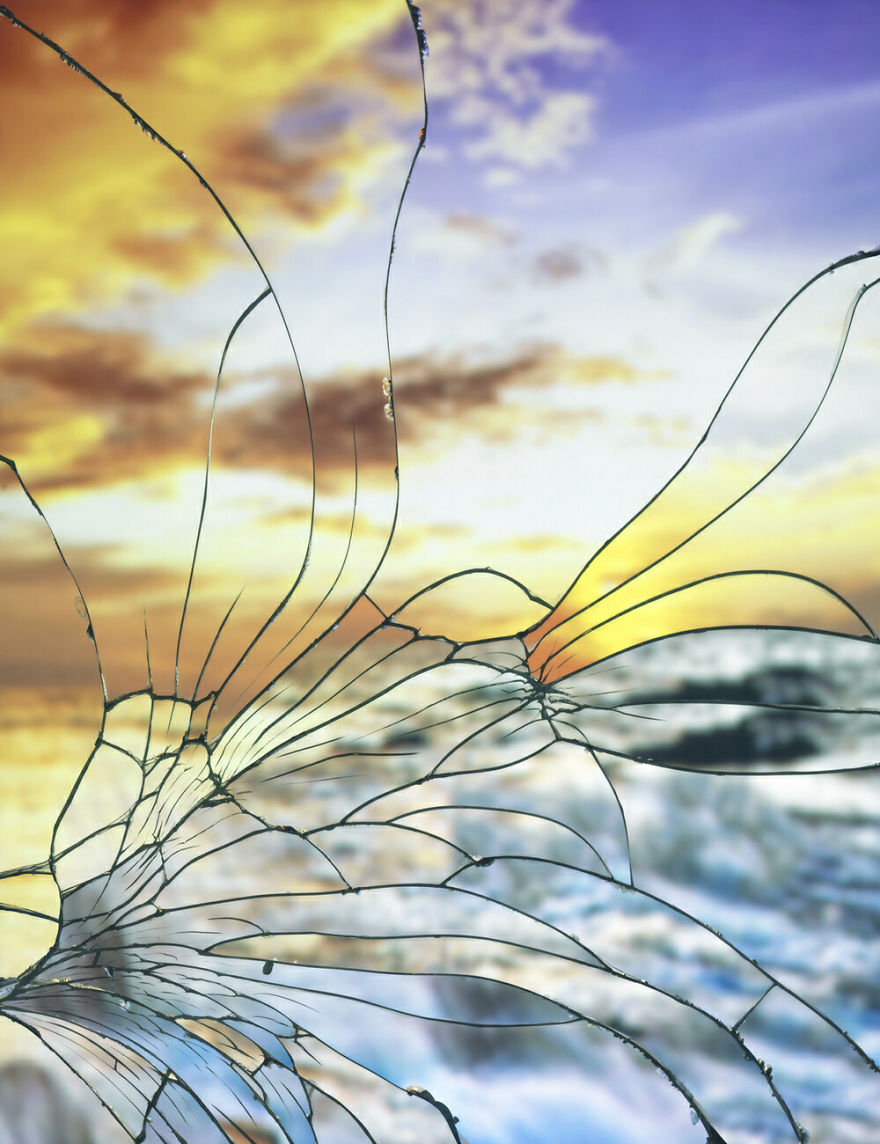 Artist Captures Stunning Sunsets In Reflections From A Broken Mirror Artist Captures Stunning Sunsets In Reflections From A Broken Mirror