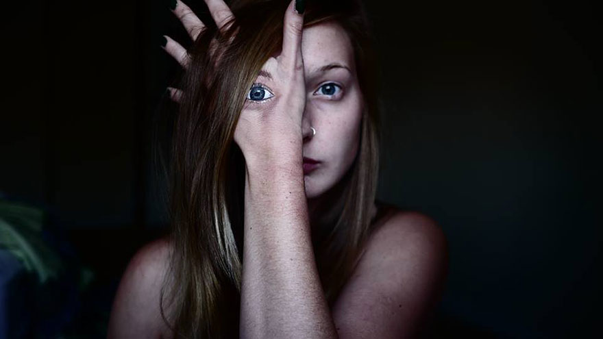 character-makeup-face-painting-elsa-rhae-15 character-makeup-face-painting-elsa-rhae-15