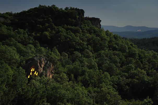 Photographs Of Mystical Rock Niches Reveal New Objects For Science Photographs Of Mystical Rock Niches Reveal New Objects For Science