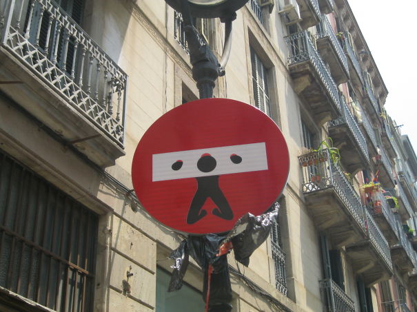Street Sign Art By Abraham Clet - Barcelona