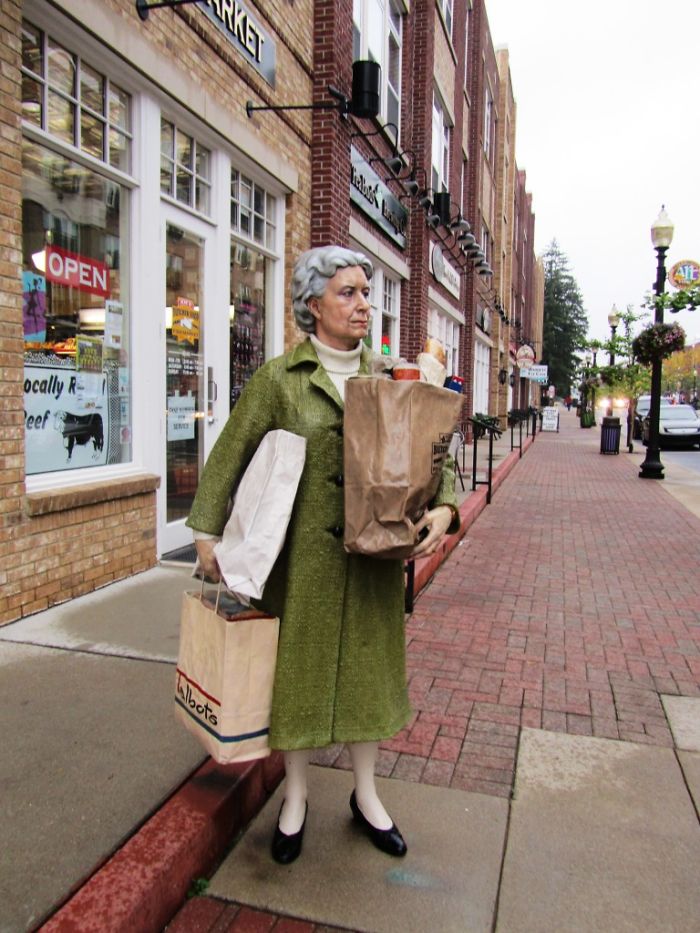 Carmel, Indiana Shopper