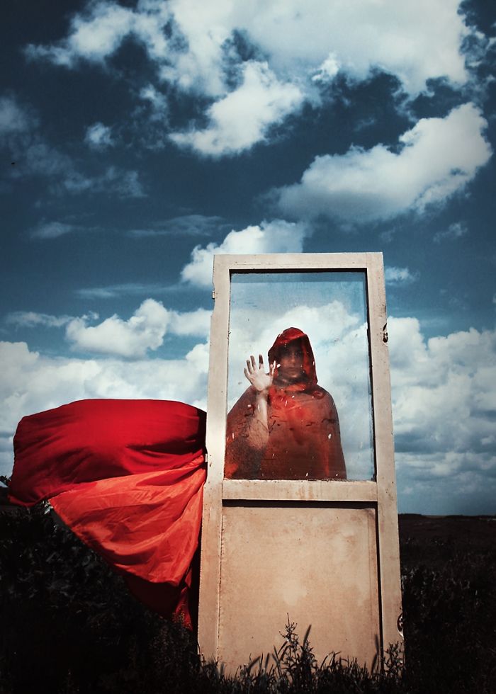 Blue Encounters Of The World In Photography And Photo-manipulation