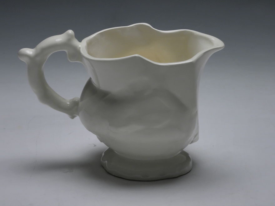 I Break-up And Re-build Pottery From Charity Shops I Break-up And Re-build Pottery From Charity Shops