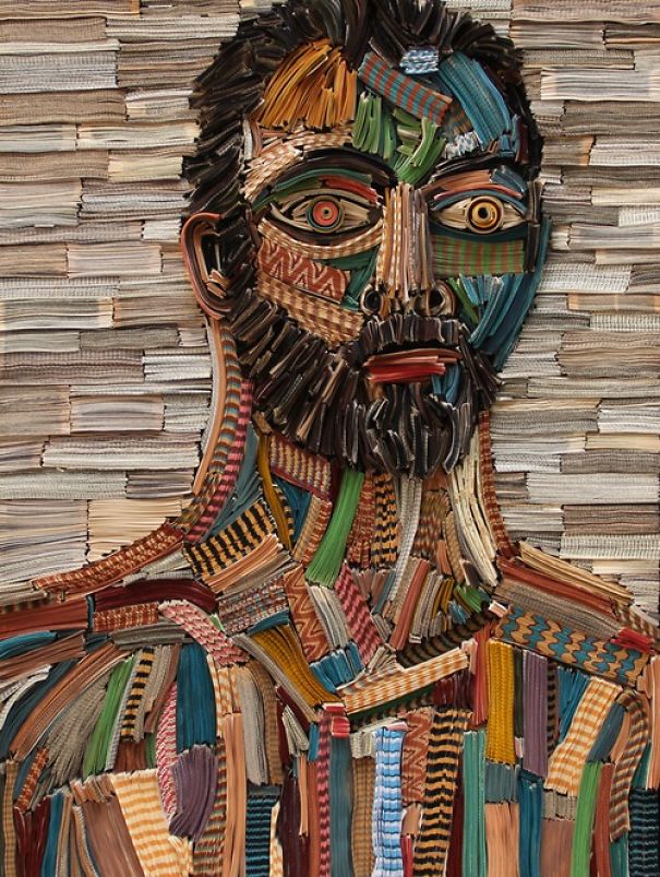 This Artist Uses Scrap Books For His Sculptures