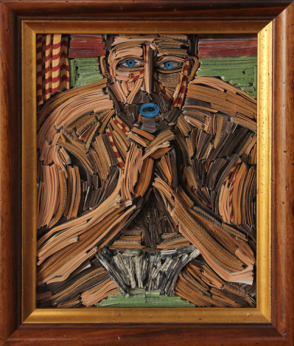 This Artist Uses Scrap Books For His Sculptures