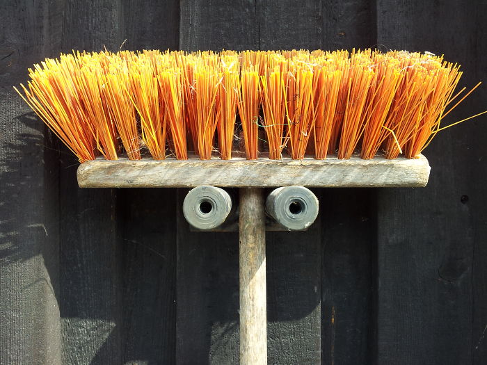 Beeker From The Muppet Show Appered On A Wall