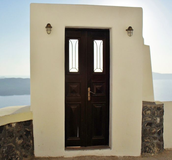 Infinity Door_thira Cyclades