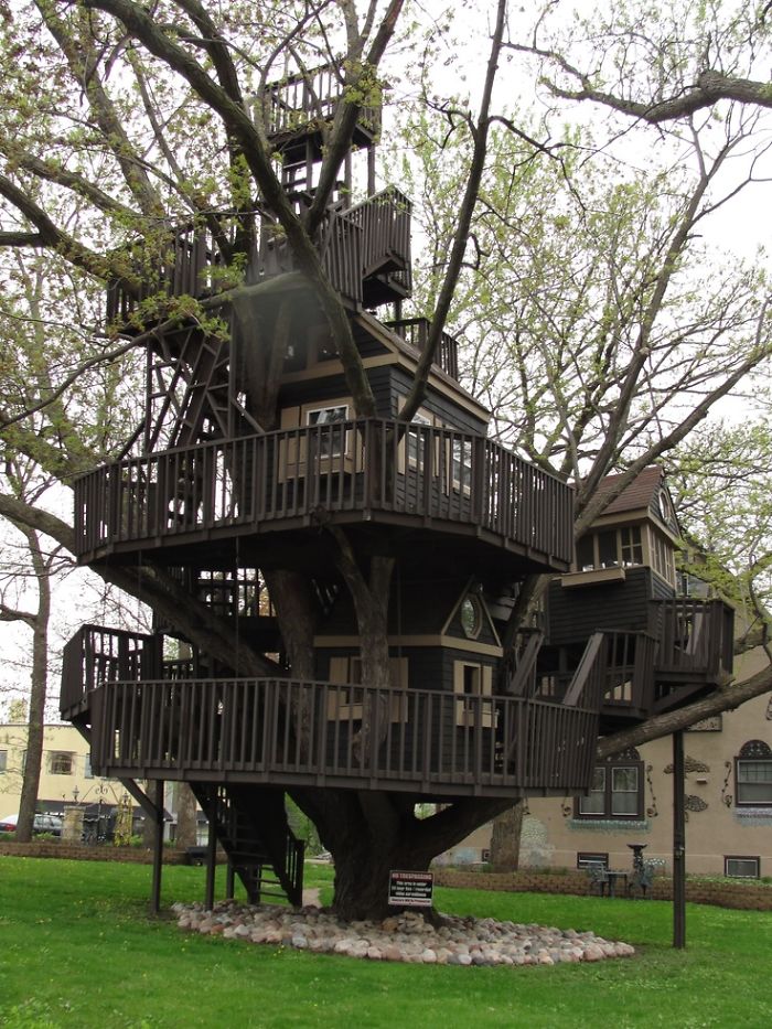 St Louis Park, Mn Historical Trucker Treehouse.
