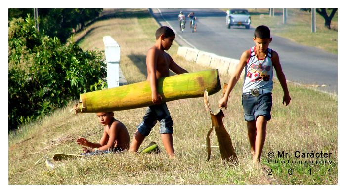 Children Playing -parque Lenin (la Habana, Cuba)-