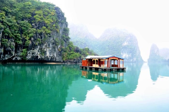 Halon Bay, Vietnam