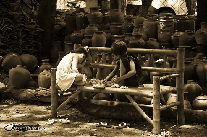 The Filipino Game Sungka..