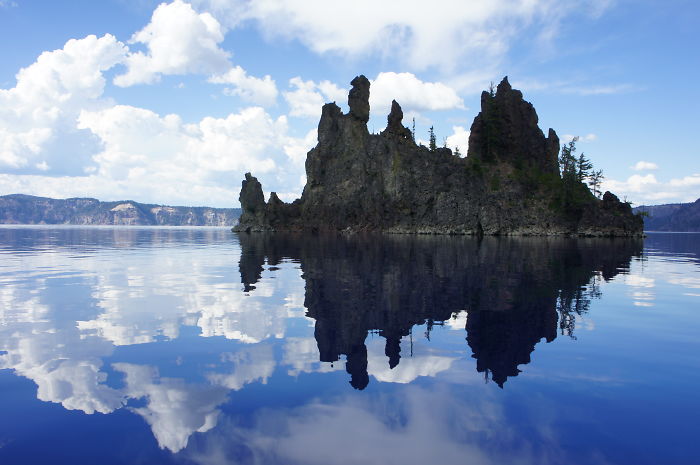 Wizard Island, Crater Lake, Oregon, Usa