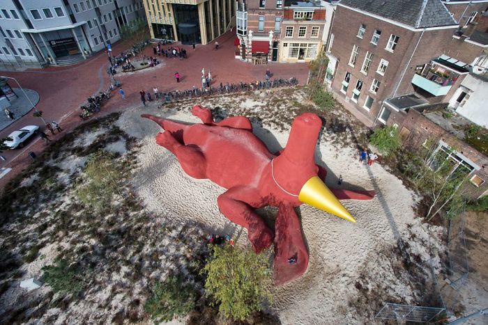 Drunken Aardvark @ Arnhem, The Netherlands. Yes It's Big.