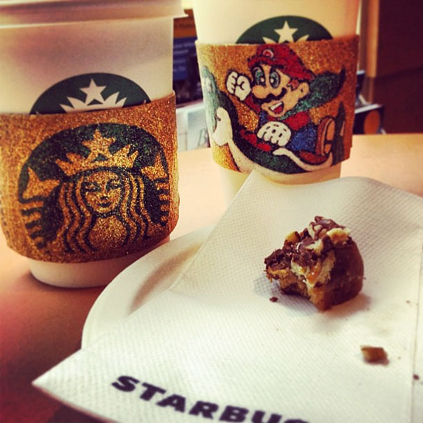 starbucks-coffee-cups-sleeves-art-maria-a-aristidou-13