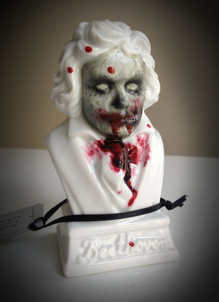 I'm An Illustrator By Day And A Zombie Mama By Night