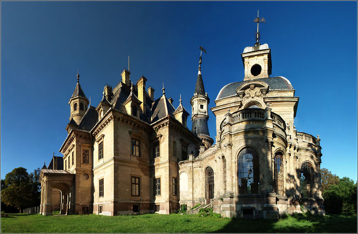 Schossberger Castle, Tura, Hungary