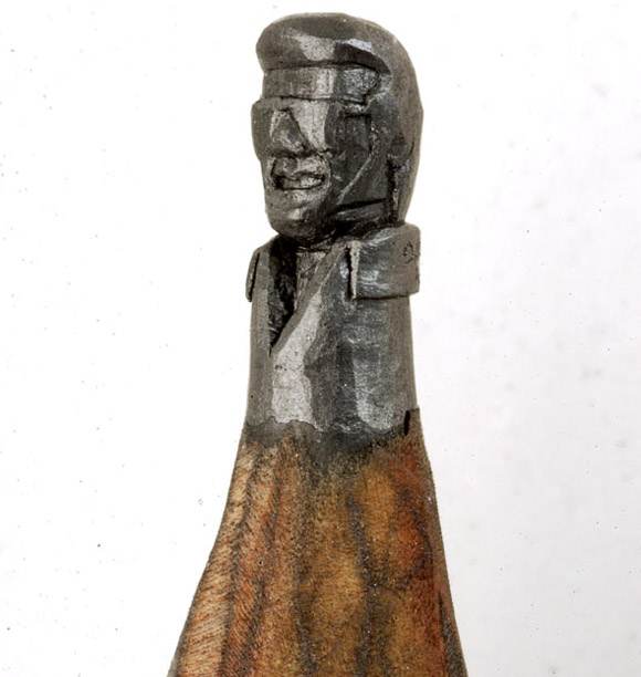 Tiny Sculptures On The Tip Of a Pencil Tiny Sculptures On The Tip Of a Pencil
