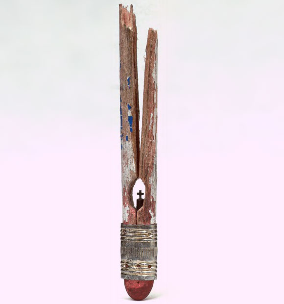 Tiny Sculptures On The Tip Of a Pencil Tiny Sculptures On The Tip Of a Pencil