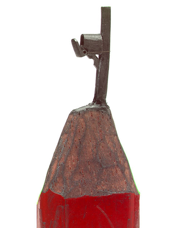 Tiny Sculptures On The Tip Of a Pencil Tiny Sculptures On The Tip Of a Pencil