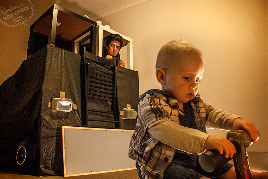 famous-movie-scenes-baby-photography-cardboardboxoffice-7