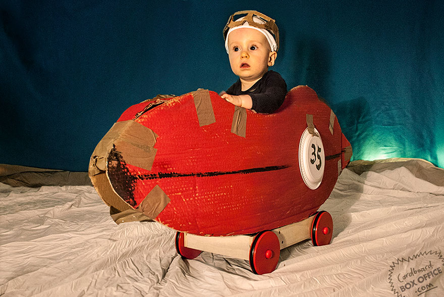 famous-movie-scenes-baby-photography-cardboardboxoffice-9