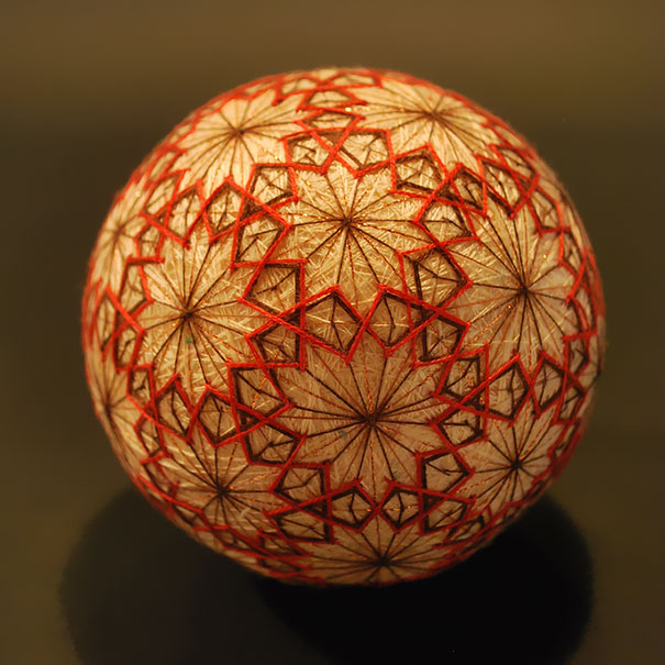 grandmother-embroidered-temari-balls-japan-31 grandmother-embroidered-temari-balls-japan-31