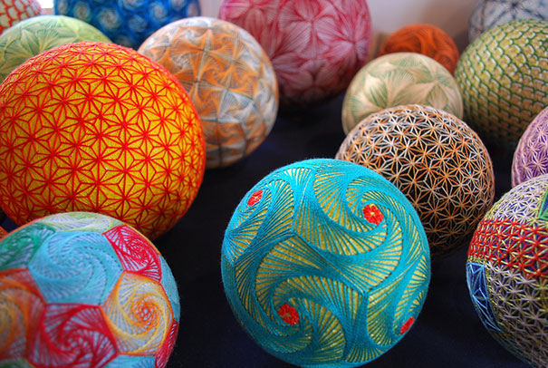 grandmother-embroidered-temari-balls-japan-4 grandmother-embroidered-temari-balls-japan-4