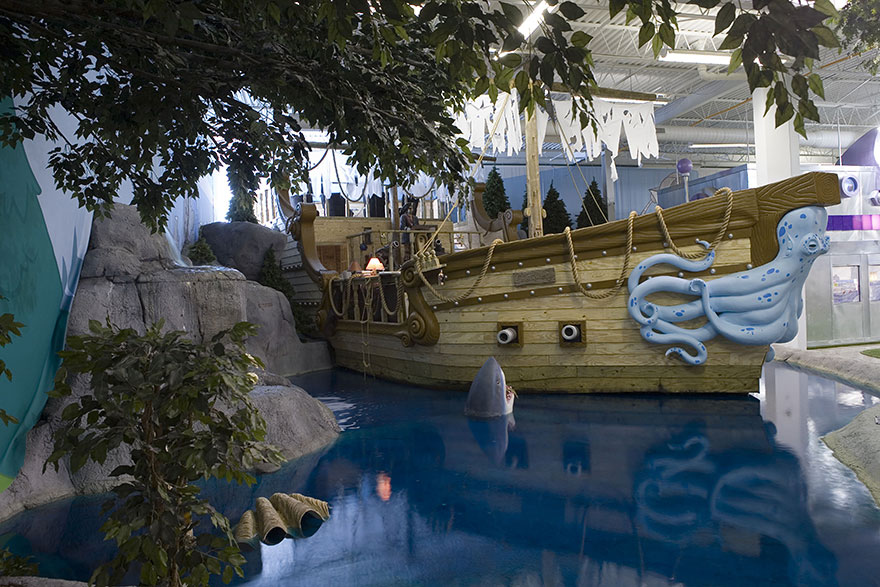 amazing-creative-workspaces-office-spaces-16-2 amazing-creative-workspaces-office-spaces-16-2