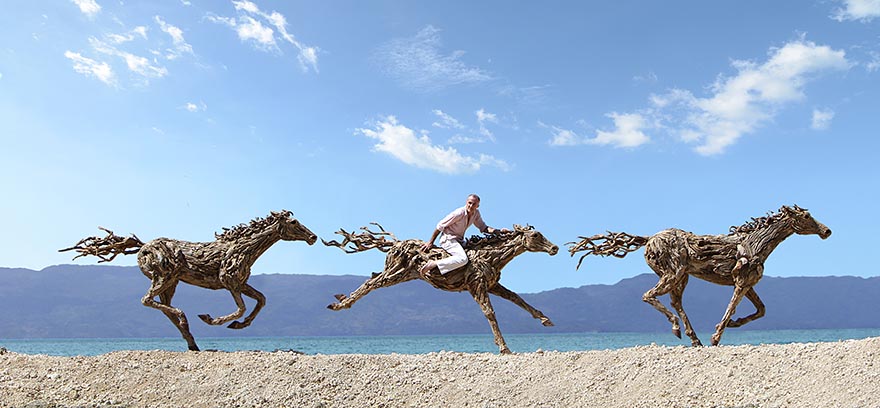 galloping-driftwood-horse-sculptures-jame-doran-webb-7