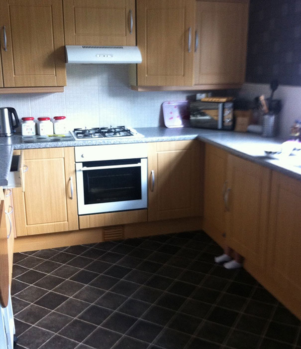 hide-and-seek-funny-kids-12 hide-and-seek-funny-kids-12